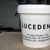 Lucedentro – это компания, основанная в 2006 году и занимается изучением, исследованием и применением фотолюминесценции в различных областях: в дизайне, интерьере, защите и безопасности, строительных и энергосберегающих материалах.-7397